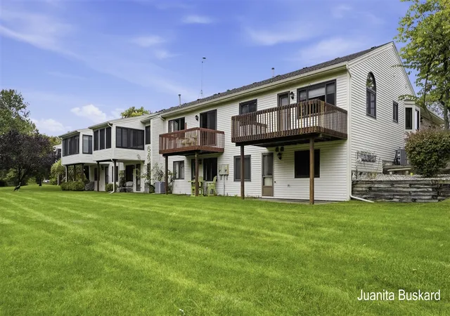 Photo 3 of Sale Pending at 1082 Amberwood W Dr #130, Byron Center, MI 49315 | MLS# 70561967 | Listing updated on 2026-10-09