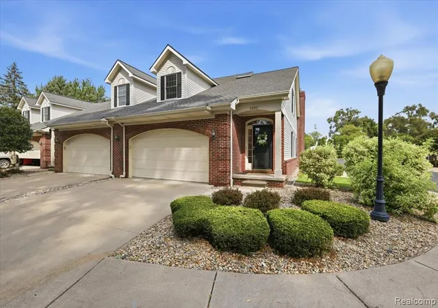 Photo 1 of Condo for sale at 4282 Elden Pl, Waterford, MI 48329 | MLS# 61027310 | Listing updated on 2026-09-04