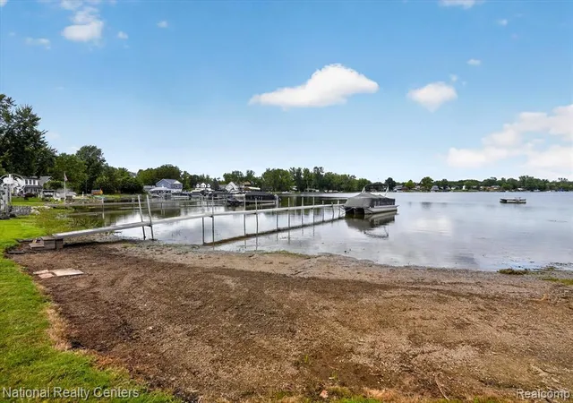 Photo 3 of Single family home for sale at 9749 Beverly Dr, Pinckney, MI 48169 | MLS# 61024795 | Listing updated on 2026-09-08