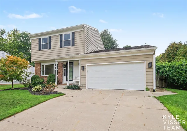 Photo 27 of Single family home for sale at 1865 Ridgemoor Dr, Grand Rapids, MI 49506 | MLS# 70557835 | Listing updated on 2026-09-10