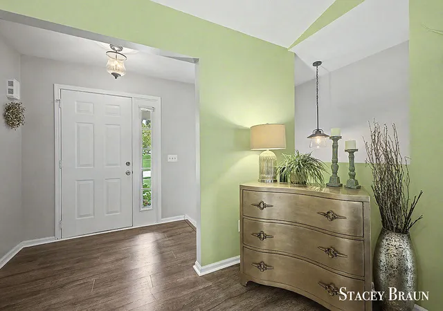 Photo 3 of Sale Pending at 2310 NE Chelsea Rd, Grand Rapids, MI 49505 | MLS# 70556716 | Listing updated on 2026-09-10