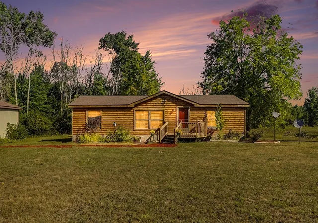 Photo 2 of Sale Pending at 23410 N County Line Rd, Newaygo, MI 49337 | MLS# 70554716 | Listing updated on 2026-09-03