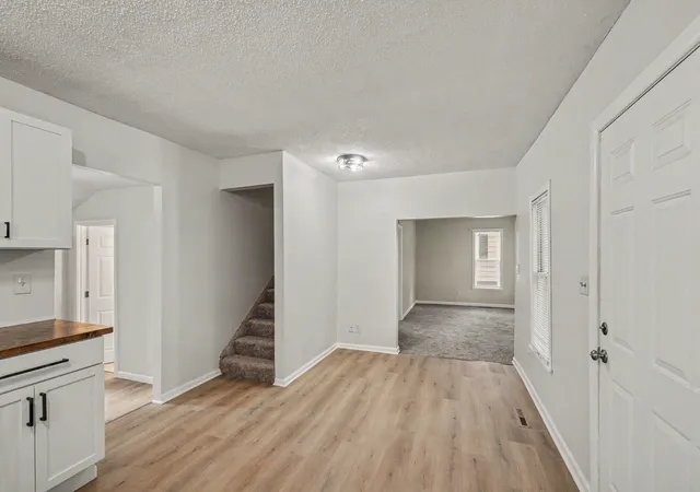 Photo 2 of Single family home for sale at 704 Main St, Essexville, MI 48732 | MLS# 50224747 | Listing updated on 2026-10-23