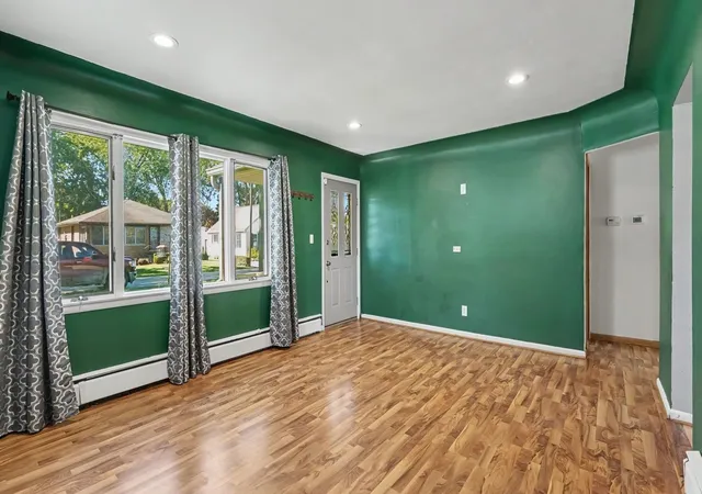 Photo 2 of Single family home for sale at 309 S Woodbridge St, Bay City, MI 48706 | MLS# 50223278 | Listing updated on 2026-10-12