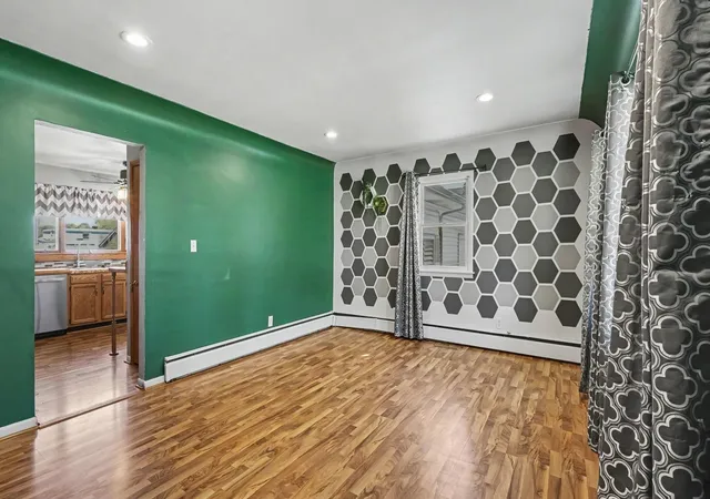 Photo 3 of Single family home for sale at 309 S Woodbridge St, Bay City, MI 48706 | MLS# 50223278 | Listing updated on 2026-10-12