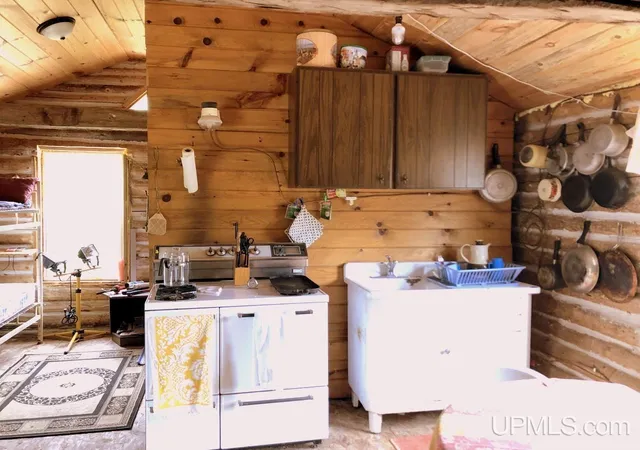 Photo 3 of Single family home for sale at 722 S Carlshend Rd, Skandia, MI 49885 | MLS# 50220807 | Listing updated on 2026-09-04