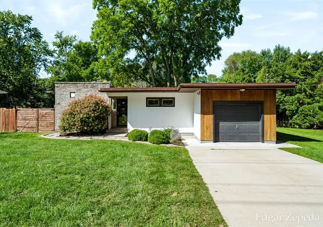 Photo 1 of Sale Pending at 3439 Kalamazoo Ave, Grand Rapids, MI 49508 | MLS# 70559077 | Listing updated on 2026-09-20
