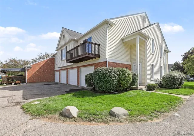 Photo 1 of Condo for sale at 37407 Stonegate Cir, Clinton Township, MI 48036 | MLS# 61033029 | Listing updated on 2026-10-10