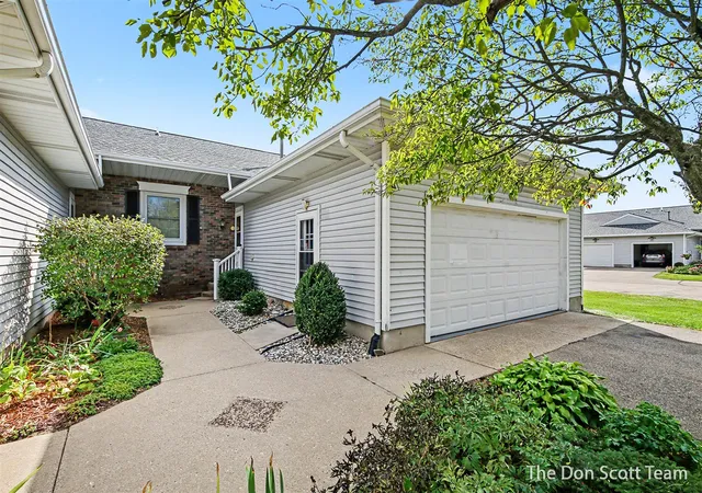 Photo 2 of Condo for sale at 282 Creekside St, Sparta, MI 49345 | MLS# 70560810 | Listing updated on 2026-10-26