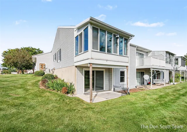 Photo 3 of Condo for sale at 282 Creekside St, Sparta, MI 49345 | MLS# 70560810 | Listing updated on 2026-10-26