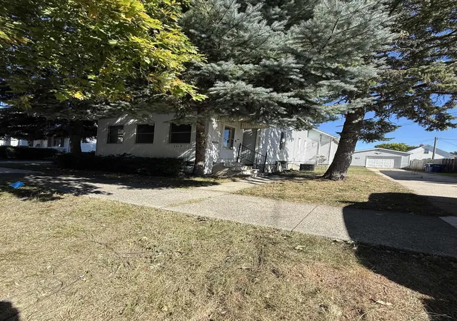 Photo 1 of Single family home for sale at 1113 S Grant St, Bay City, MI 48708 | MLS# 50224302 | Listing updated on 2026-10-08
