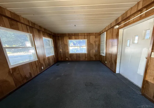 Photo 3 of Single family home for sale at 1113 S Grant St, Bay City, MI 48708 | MLS# 50224302 | Listing updated on 2026-10-08