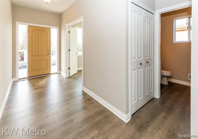 Photo 2 of Single family home for sale at 34607 John Bartley Cir, Sterling Heights, MI 48310 | MLS# 61026018 | Listing updated on 2026-09-15