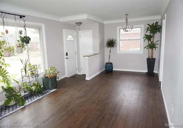 Photo 4 of Single family home for sale at 28102 Brush St, Madison Heights, MI 48071 2867 | MLS# 61025553 | Listing updated on 2026-10-18