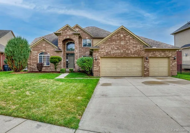 Photo 1 of Single family home for sale at 39710 W Offshore Dr, Harrison Twp, MI 48045 1557 | MLS# 61021748 | Listing updated on 2026-09-18