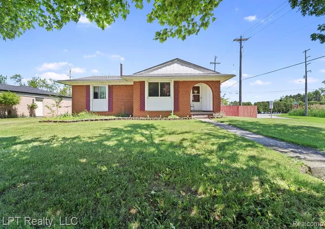 Photo 1 of Single family home for sale at 18181 Winwood Ct, Brownstown, MI 48193 8246 | MLS# 60998139 | Listing updated on 2026-09-16