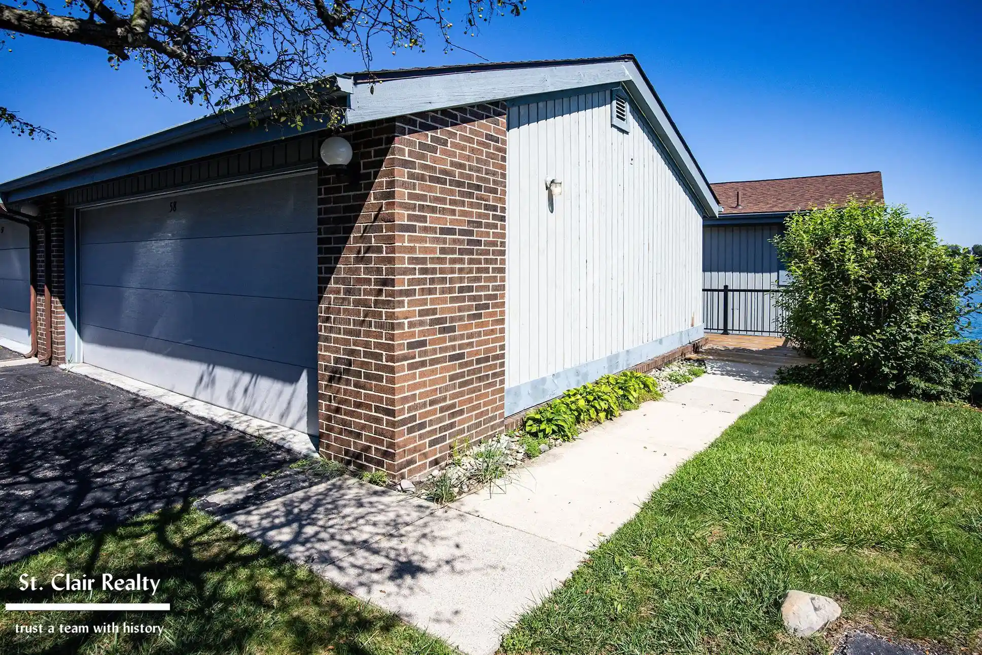 Listing Photo 2 - Condo for sale in 1715 N River Rd located at 1715 N River Rd, Saint Clair, MI 48079 - Unit #58