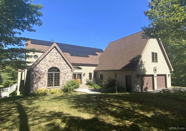 Single family home for sale at 148 Chippewa Dr, Negaunee, MI 49866 | MLS# 50207075