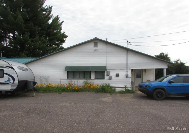 Photo 2 of Single family home for sale at 112 Pine St, Baraga, MI 49908 | MLS# 50222676 | Listing updated on 2026-10-07
