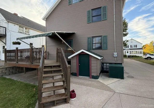 Photo 4 of Single family home for sale at 324 W Ridge St, Ishpeming, MI 49849 | MLS# 50215709 | Listing updated on 2026-10-19