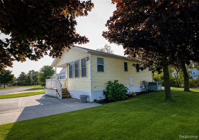 Photo 3 of Single family home for sale at 7122 Ben Franklin Dr, Lexington, MI 48450 9247 | MLS# 61025925 | Listing updated on 2026-08-31