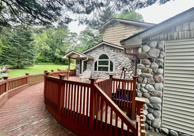Photo 4 of Sale Pending at 1601 Niles Buchanan Rd, Niles, MI 49120 | MLS# 70555597 | Listing updated on 2026-09-04