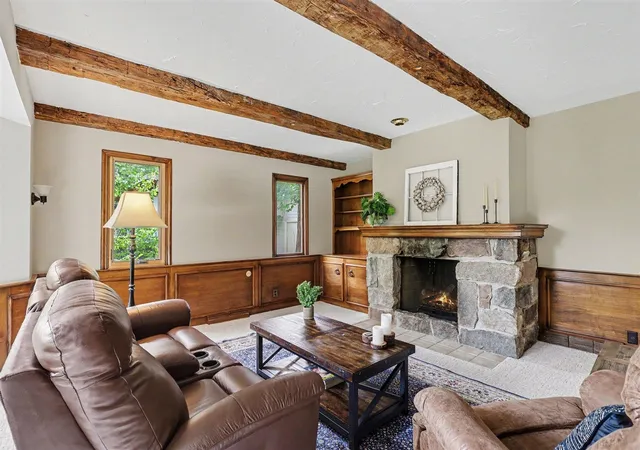 Photo 3 of Single family home for sale at 1530 Edgewood Ave, Grand Rapids, MI 49506 | MLS# 70553217 | Listing updated on 2026-09-10
