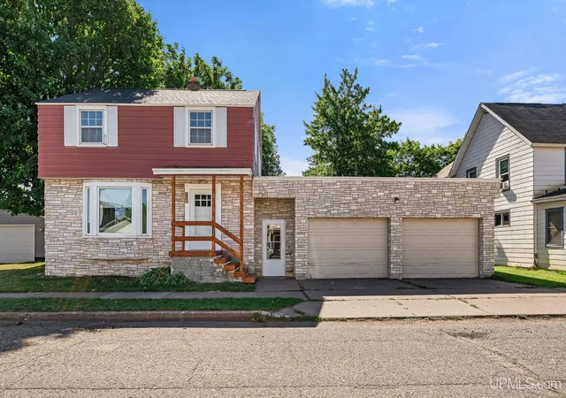 Photo 1 of Single family home for sale at 726 Maurice St, Ishpeming, MI 49849 | MLS# 50221649 | Listing updated on 2026-09-22