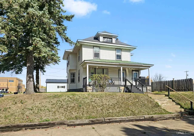 Photo 1 of Sale Pending at 528 W Genesee St, Iron River, MI 49935 | MLS# 50224634 | Listing updated on 2026-10-19