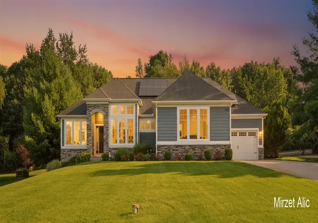 Photo 2 of Single family home for sale at 5220 Canyon River Dr, Ada, MI 49301 | MLS# 70550810 | Listing updated on 2026-09-12