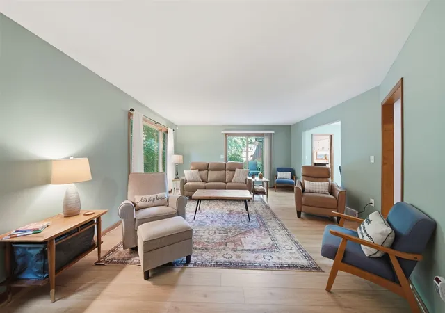 Listing Photo 5 - Condo for sale in building located at 1852 Wedgefield, Jackson, MI 49201