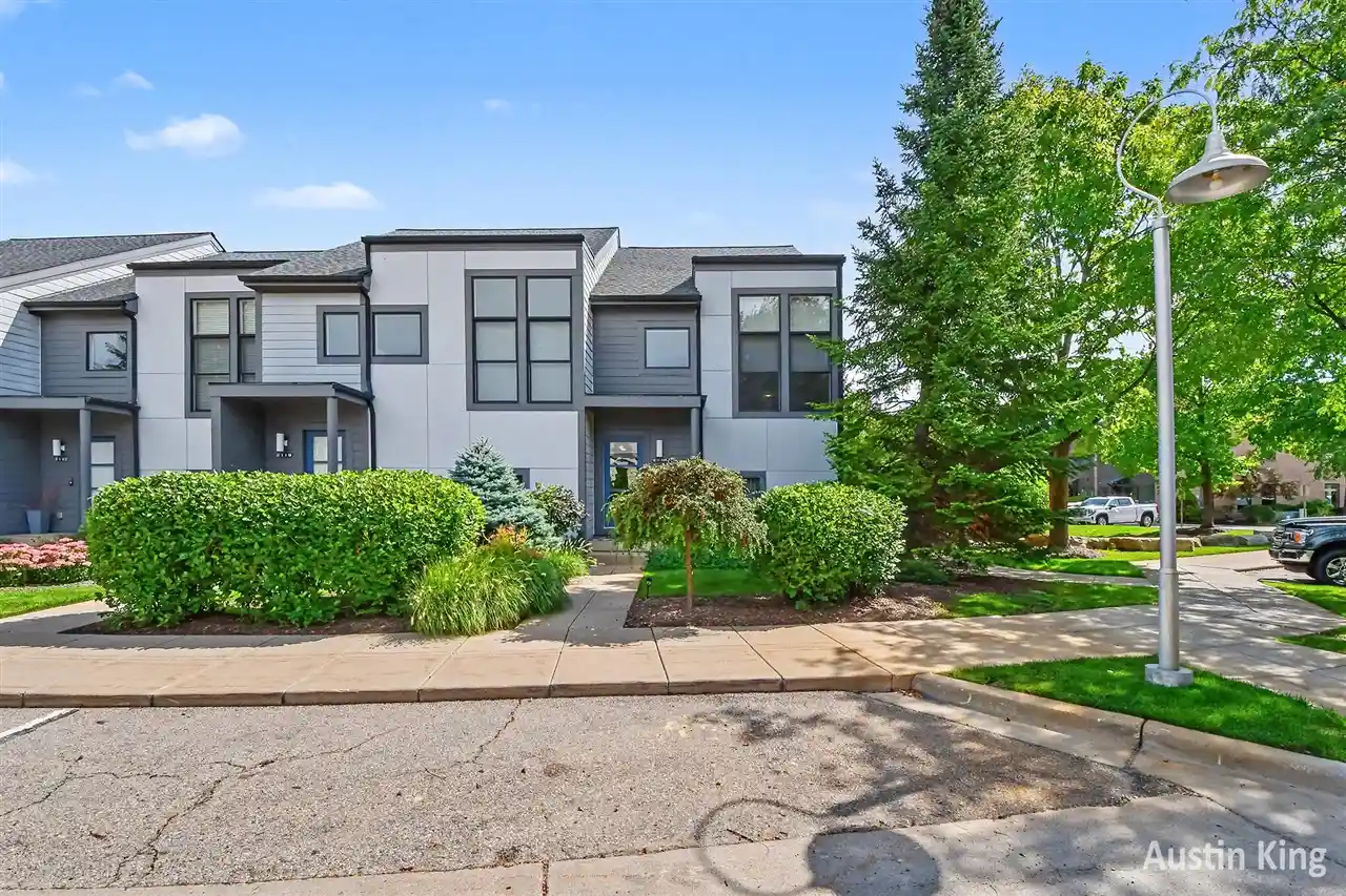 Listing Photo 1 - Condo for sale in 2114 New Town Dr located at 2114 New Town Dr, Grand Rapids, MI 49525 - Unit 2114 New Town Dr