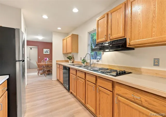 Photo 4 of Condo for sale at 21296 Juniper Ct #73, Farmington Hills, MI 48336 | MLS# 61037909 | Listing updated on 2026-10-20