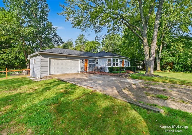 Photo 3 of Single family home for sale at 4621 Whitneyville Ave, Ada, MI 49301 | MLS# 70557228 | Listing updated on 2026-09-08