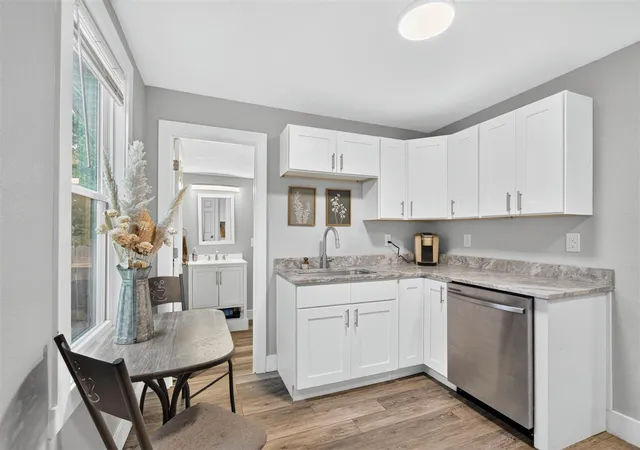 Photo 3 of Single family home for sale at 632 Fairyland Ave, Jackson, MI 49202 | MLS# 70555556 | Listing updated on 2026-09-01