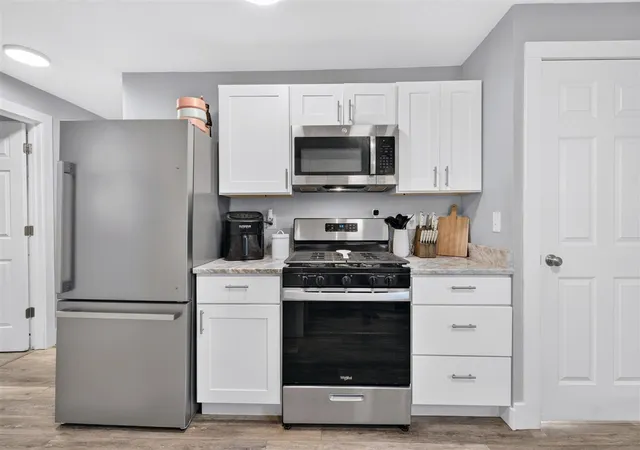 Photo 4 of Single family home for sale at 632 Fairyland Ave, Jackson, MI 49202 | MLS# 70555556 | Listing updated on 2026-09-01