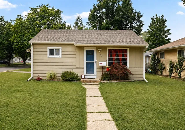 Photo 2 of Single family home for sale at 265 Sigel Ave, Battle Creek, MI 49037 | MLS# 70546498 | Listing updated on 2026-09-11