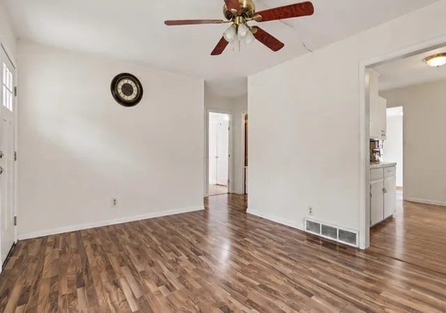 Photo 3 of Single family home for sale at 265 Sigel Ave, Battle Creek, MI 49037 | MLS# 70546498 | Listing updated on 2026-09-11