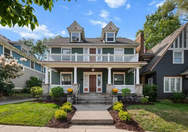 Photo 1 of Multi family home for sale at 631 Paris Ave, Grand Rapids, MI 49503 | MLS# 70558985 | Listing updated on 2026-10-21