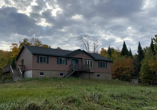 Photo 3 of Sale Pending at 630 Dalton Rd, Skandia, MI 49885 | MLS# 50221077 | Listing updated on 2026-09-08