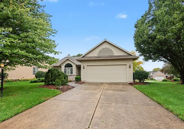 Condo for sale at 6915 Fairway Vista Dr, Caledonia, MI 49316 | MLS# 70562486