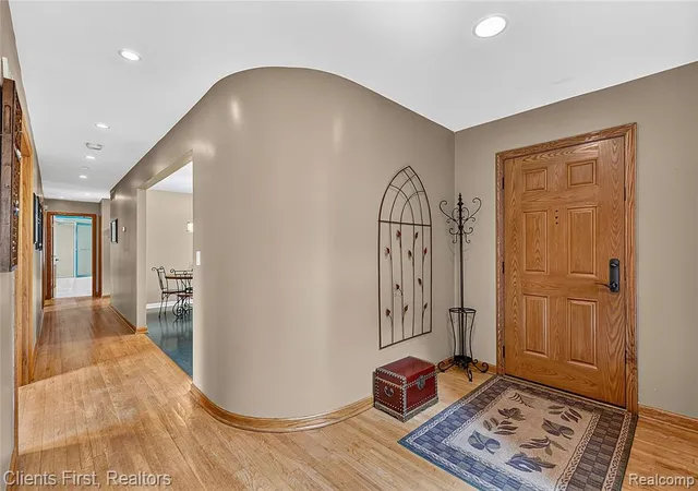 Photo 3 of Single family home for sale at 9022 Kingston Ct, Pinckney, MI 48169 8413 | MLS# 61024142 | Listing updated on 2026-09-16