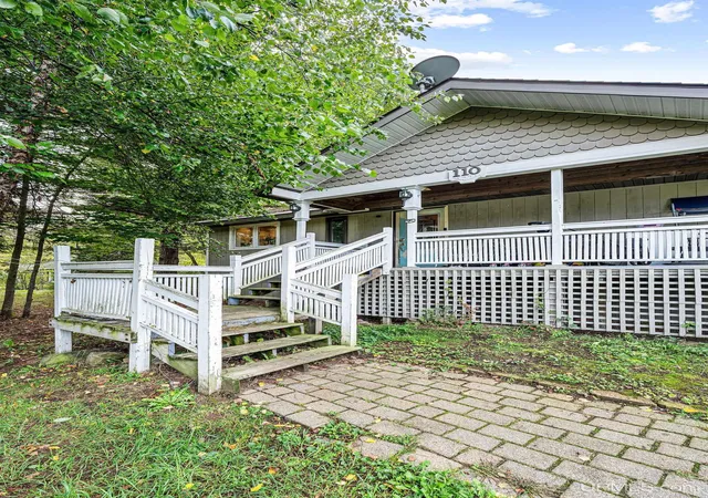 Photo 3 of Single family home for sale at 110 Basal Rd, Marquette, MI 49855 | MLS# 50221357 | Listing updated on 2026-09-18