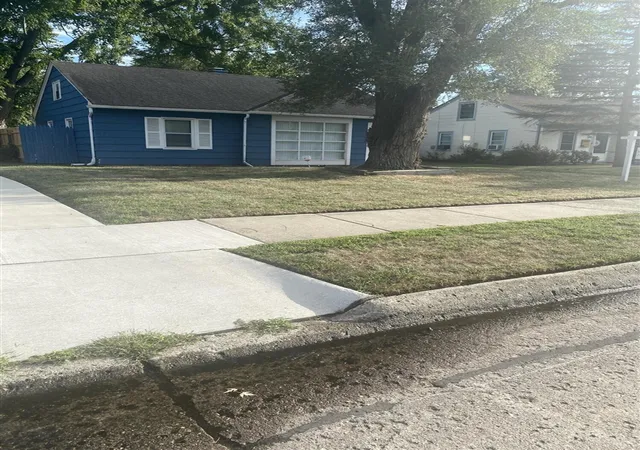 Photo 3 of Single family home for sale at 10641 S Troy St, Oak Park, MI 48237 | MLS# 70555508 | Listing updated on 2026-09-04