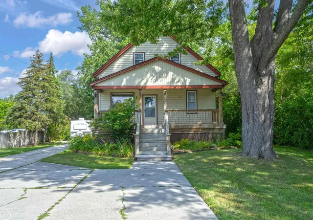 Photo 1 of Single family home for sale at 24125 Shook Rd, Clinton Township, MI 48035 | MLS# 50220237 | Listing updated on 2026-10-20