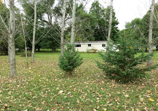 Photo 4 of Single family home for sale at 141 W Union City Rd, Union City, MI 49094 | MLS# 70496061 | Listing updated on 2026-09-25