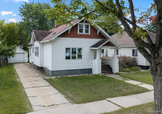 Photo 1 of Sale Pending at 1309 Minnesota Ave, Gladstone, MI 49837 | MLS# 50222547 | Listing updated on 2026-10-28