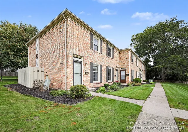 Listing Photo 1 - Condo for sale in building located at 2466 Abbington Dr, Grand Rapids, MI 49506