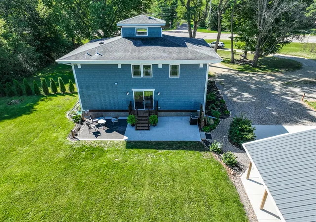 Photo 3 of Sale Pending at 3952 W Michigan Ave, Battle Creek, MI 49037 | MLS# 70557148 | Listing updated on 2026-09-09