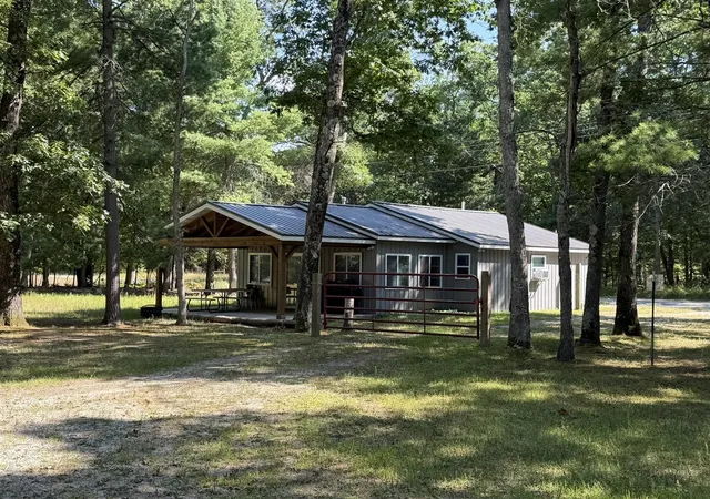 Photo 4 of Single family home for sale at 9232 W 7 Mile Rd, Irons, MI 49644 | MLS# 70556752 | Listing updated on 2026-09-21